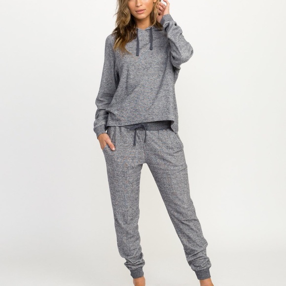 🔥RVCA🔥 - Picture 4 of 8